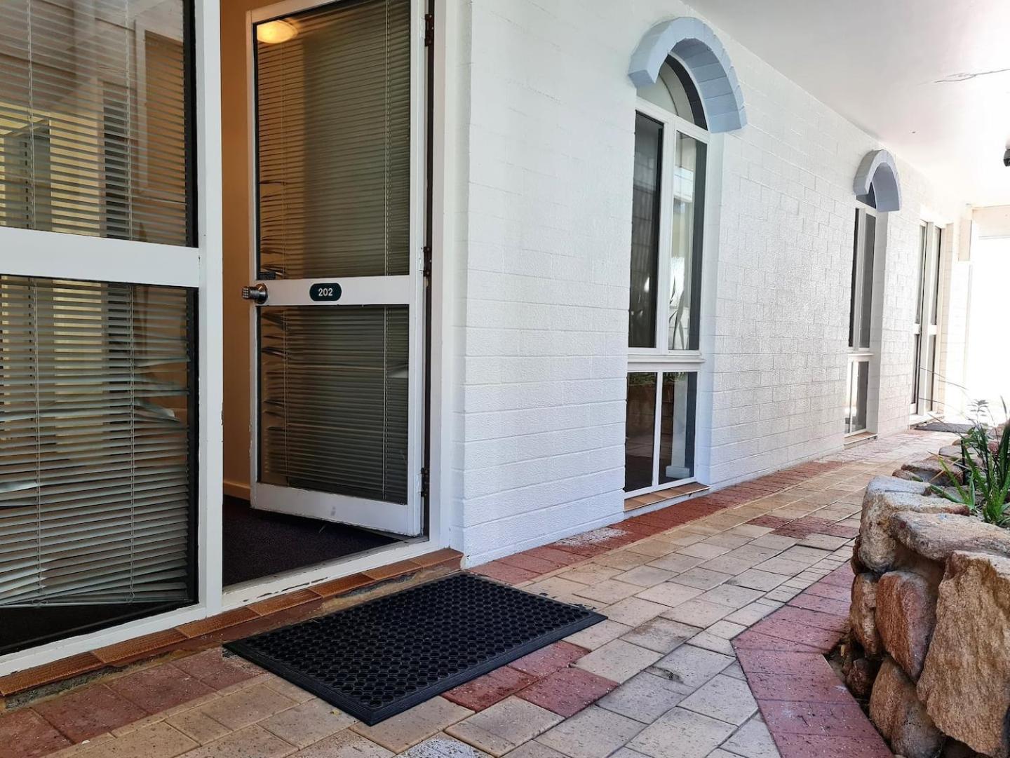West Beach Lagoon 202 - Quiet & Ground Floor! Perth Exteriör bild